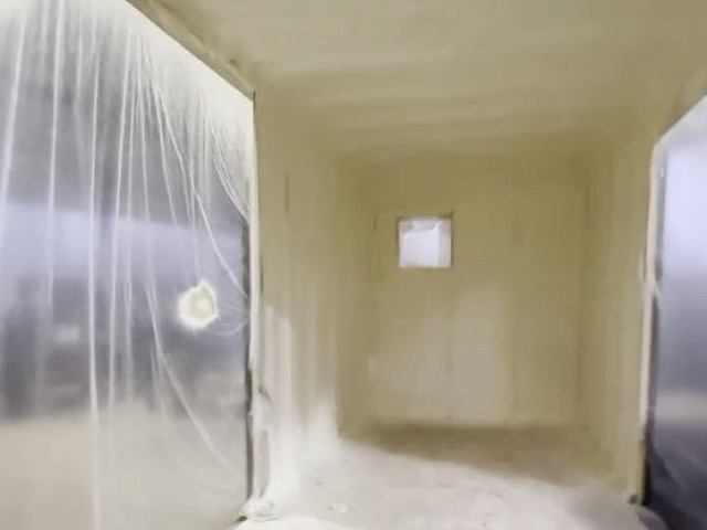 Закончили утепление двух модульных домов из контейнеров. Ждем 24 часа и приступаем к отделке.